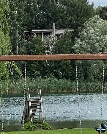 Holiday home Badhuys Wellnes 2p Bubbelbad Sauna Stoombad Lakeview Vip Bungalow Op T Broeckhuys Met Wijds Uitzicht Ewijk
