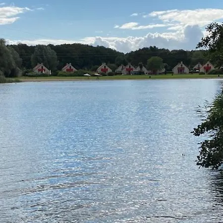 Badhuys Wellnes 2p Bubbelbad Sauna Stoombad Lakeview Vip Bungalow Op T Broeckhuys Met Wijds Uitzicht * Ewijk