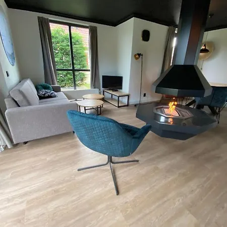 Badhuys Wellnes 2p Bubbelbad Sauna Stoombad Lakeview Vip Bungalow Op T Broeckhuys Met Wijds Uitzicht Holiday home Ewijk